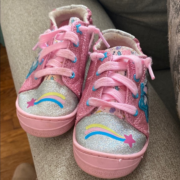 Pink Kids Shoes with Peppa Pig Rainbow Design - Picture 3 of 4